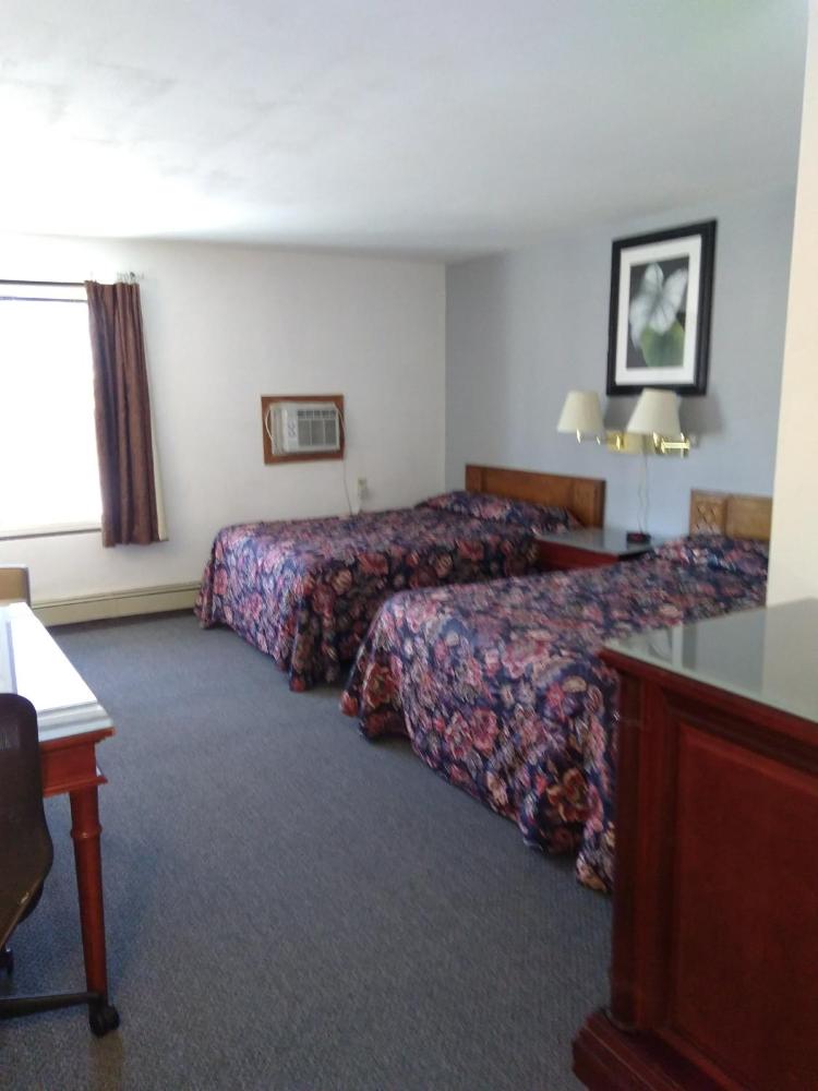 Deluxe Double Room with Bath interior